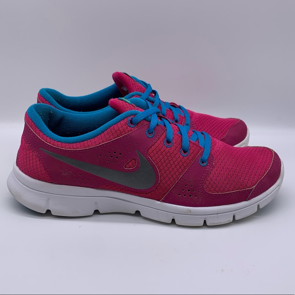 Nike women’s Flex Experience RN running shoes